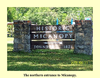 The northern entrance to Micanopy.