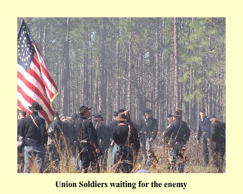 Union Soldiers waiting for the enemy