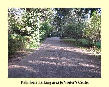 Path from Parking area to Visitor's Center